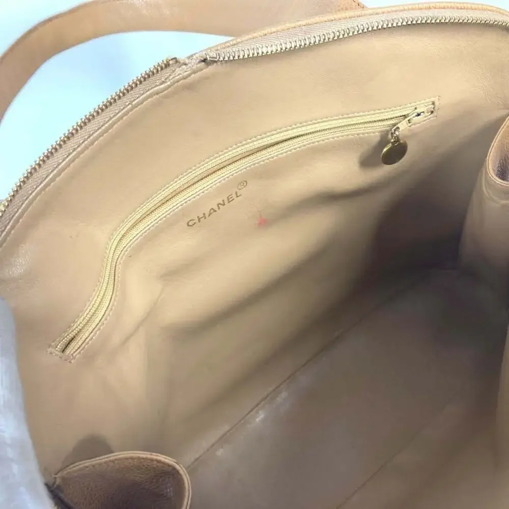 CHANEL Vintage Cream Caviar Leather Logo Shoulder Bag